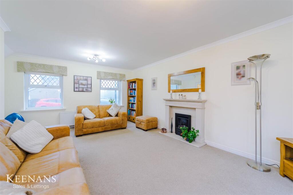 Additional property image - Elswick Gardens, Mellor