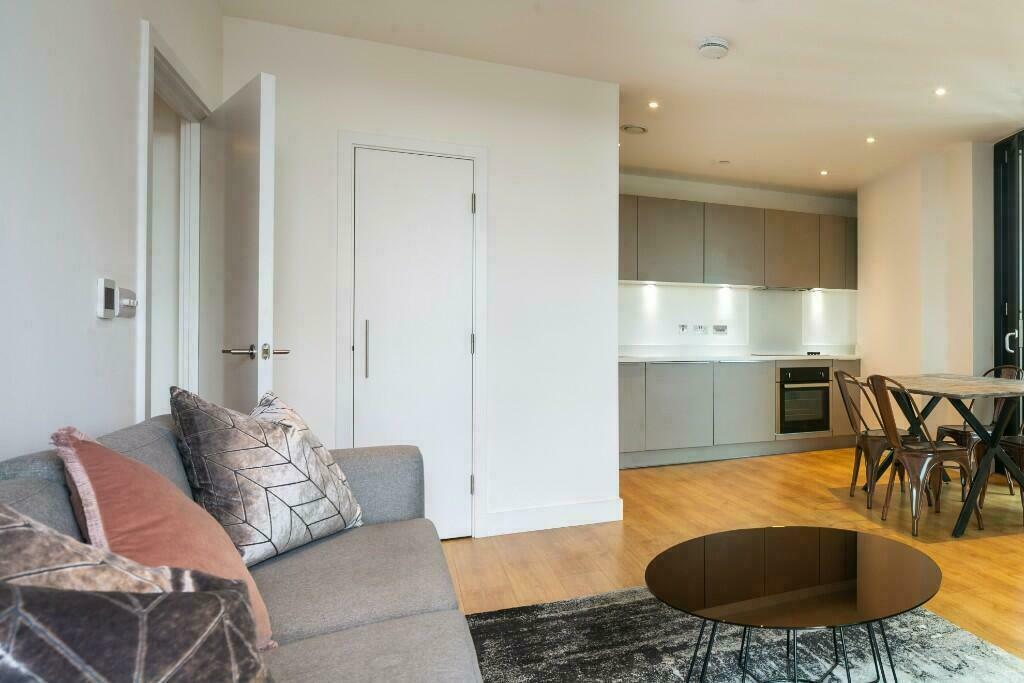 1 bedroom flat for rent in Station Road, London, SE13