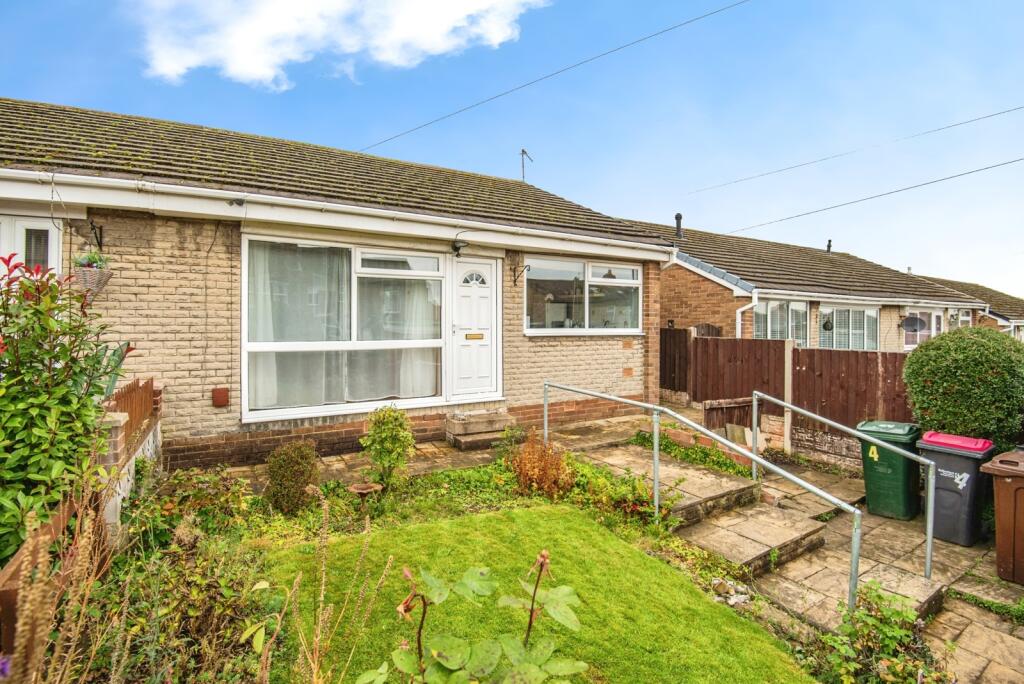 Main image of property: Stone Close, Ravenfield, Rotherham, South Yorkshire, S65
