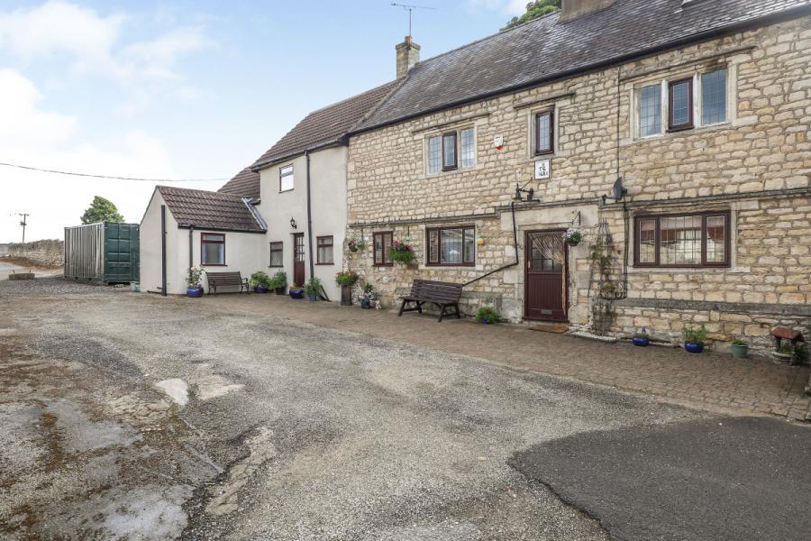 3 bedroom semidetached house for sale in Hall Farm, Holywell Lane