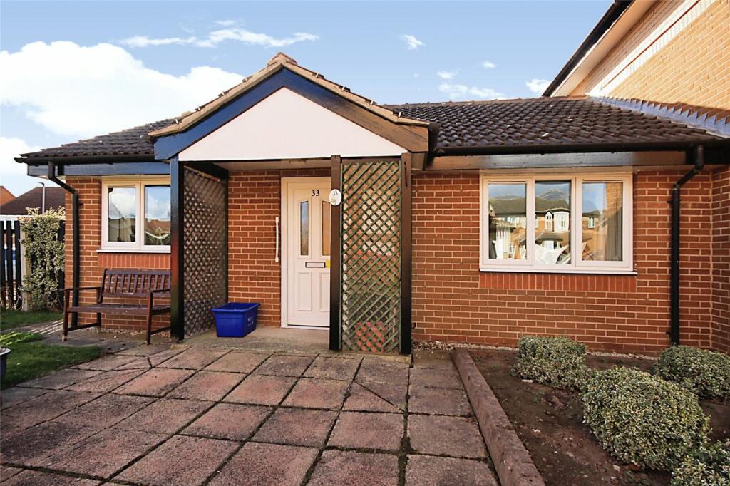 2 bedroom bungalow for sale in St. Albans Court, Wickersley, Rotherham