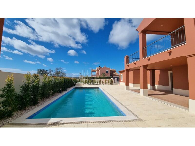 4 bedroom house for sale in Algarve, Almadena, Portugal