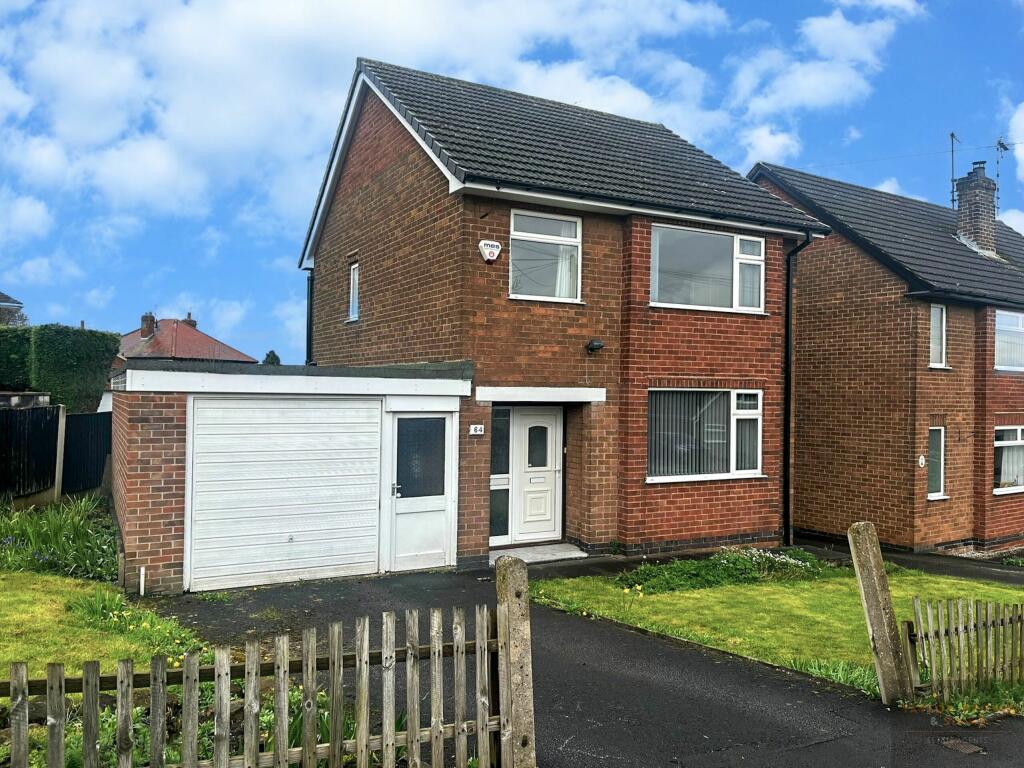 3 bedroom detached house for sale in Brook Street, Loscoe, Heanor