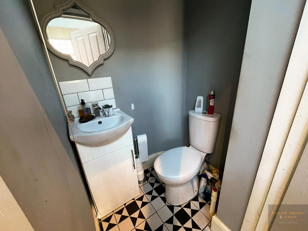 Additional property image - Mansfield Road, Heanor, Derbyshire