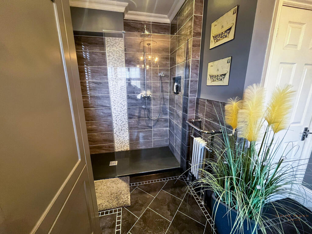 Additional property image - Mansfield Road, Heanor, Derbyshire
