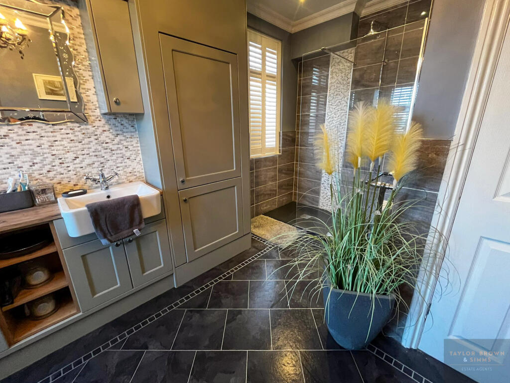 Additional property image - Mansfield Road, Heanor, Derbyshire