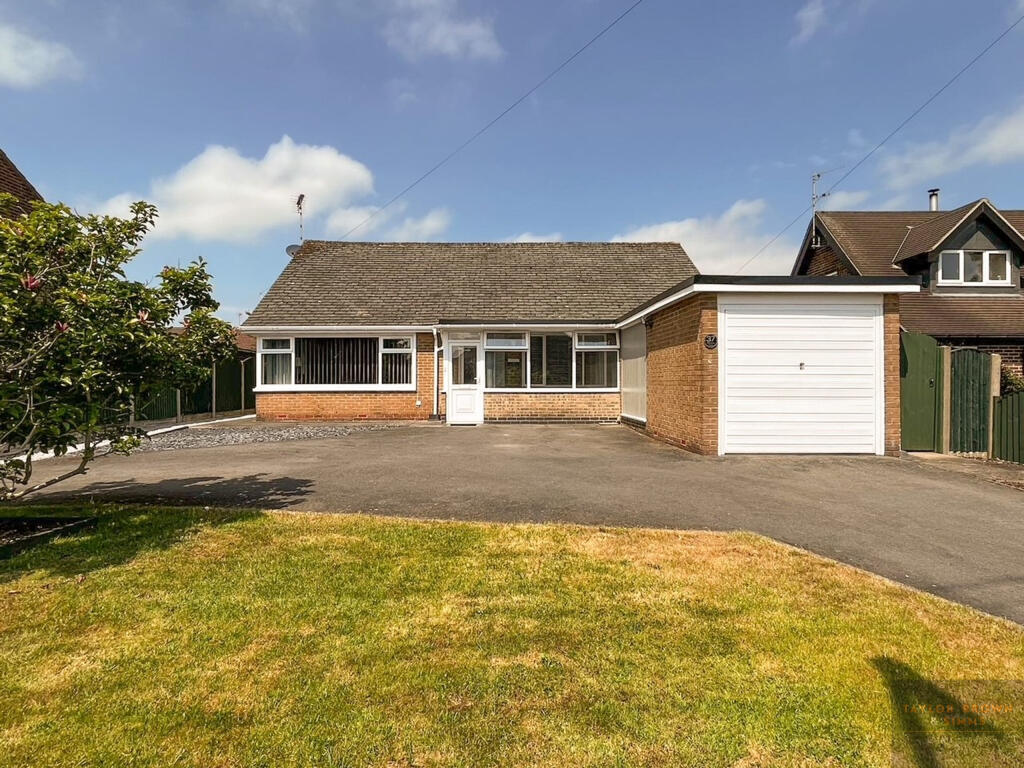 Main image of property: Hallington Drive, Heanor, Derbyshire