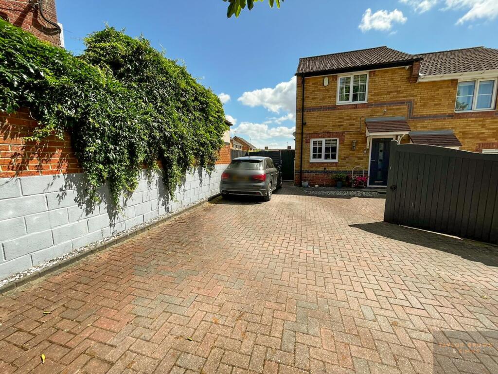 Main image of property: Crow Croft Road, Pilsley, Chesterfield, Derbyshire