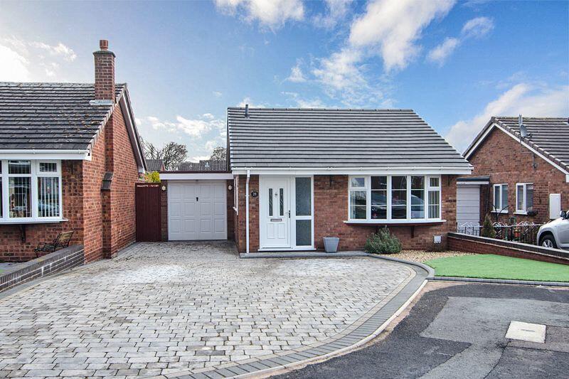 2 bedroom bungalow for sale in Mease Avenue, Burntwood, WS7