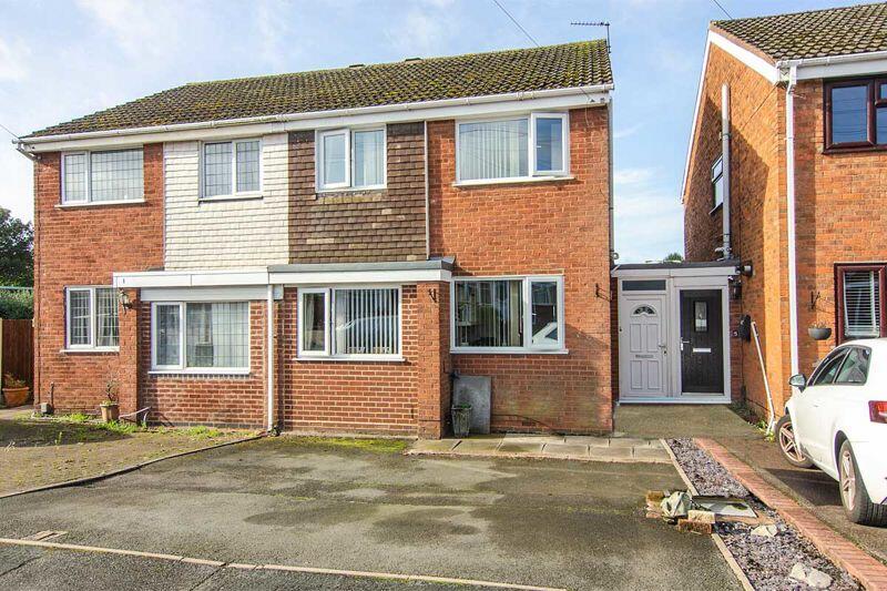 3 bedroom semidetached house for sale in Avon Road, Burntwood, WS7