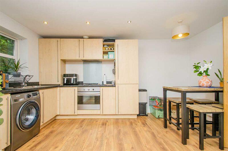 Additional property image - Quarry Court, Quarry Hill, Wilnecote, Tamworth