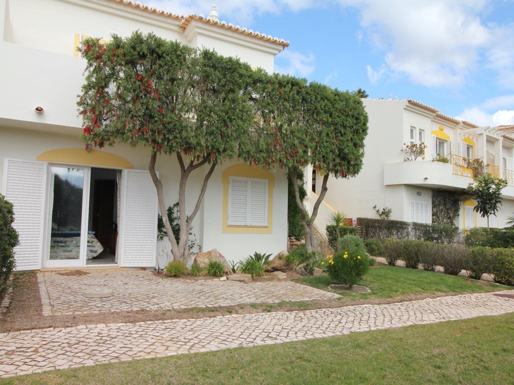 2 bedroom town house for sale in Budens, Algarve, Portugal
