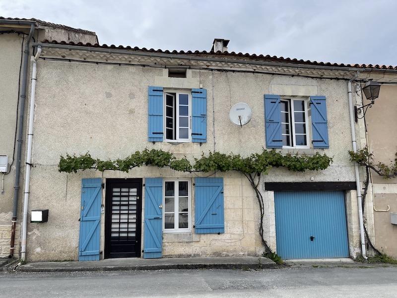 3 bed Town House in Ribrac, Dordogne...