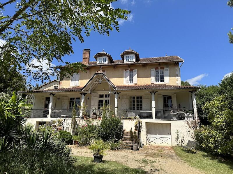 Main image of property: Montguyon, Charente-Maritime, Poitou-Charentes