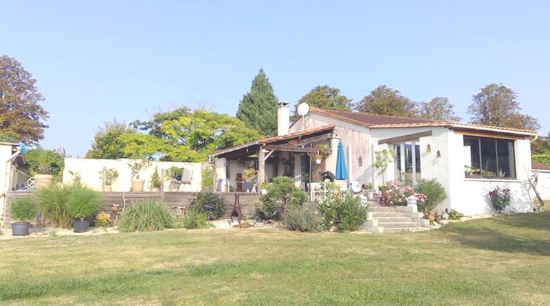 Main image of property: Aubeterre-sur-Dronne, Charente, Poitou-Charentes