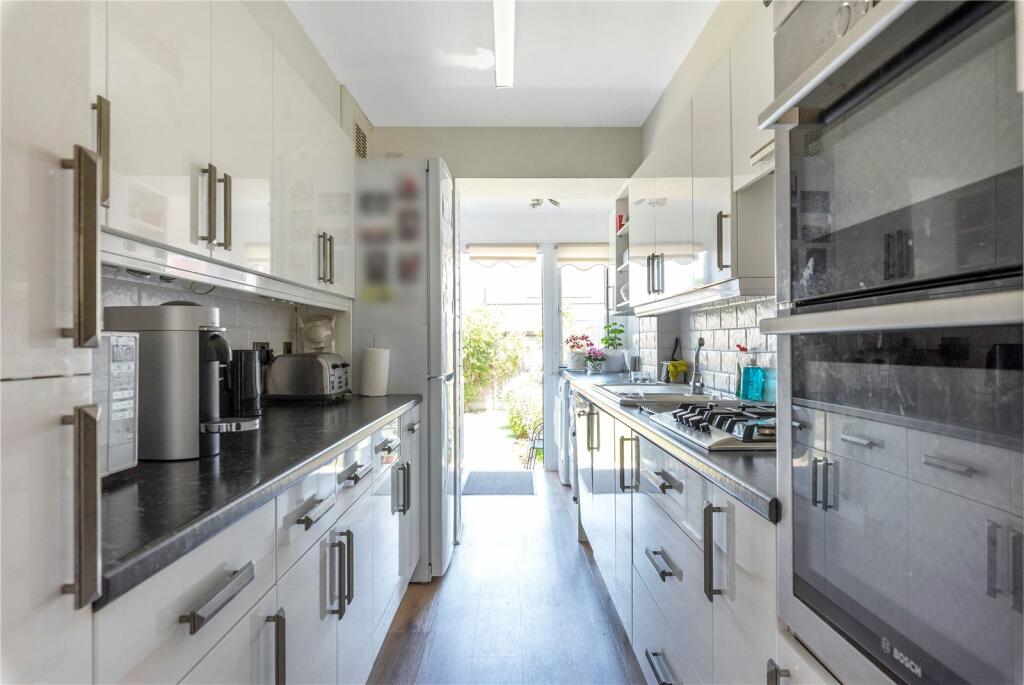 Additional property image - Ruskin Walk, Bromley, BR2