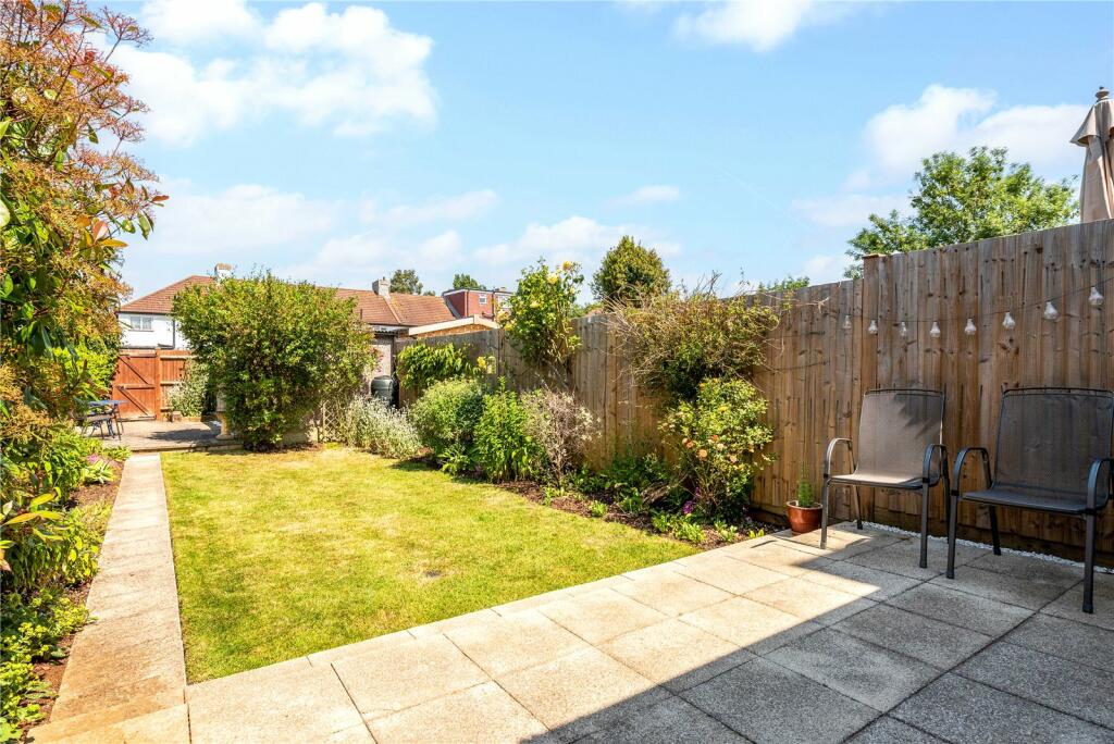 Additional property image - Ruskin Walk, Bromley, BR2