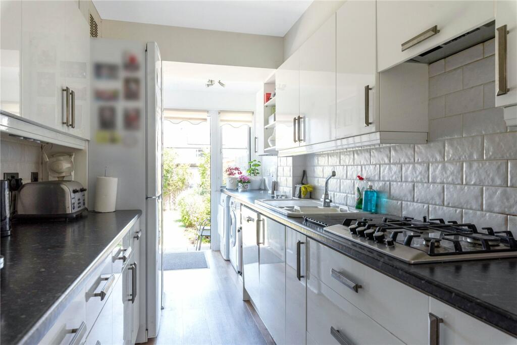 Additional property image - Ruskin Walk, Bromley, BR2