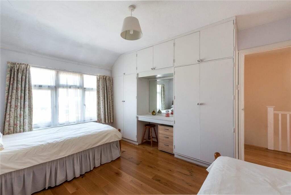 Additional property image - Ruskin Walk, Bromley, BR2