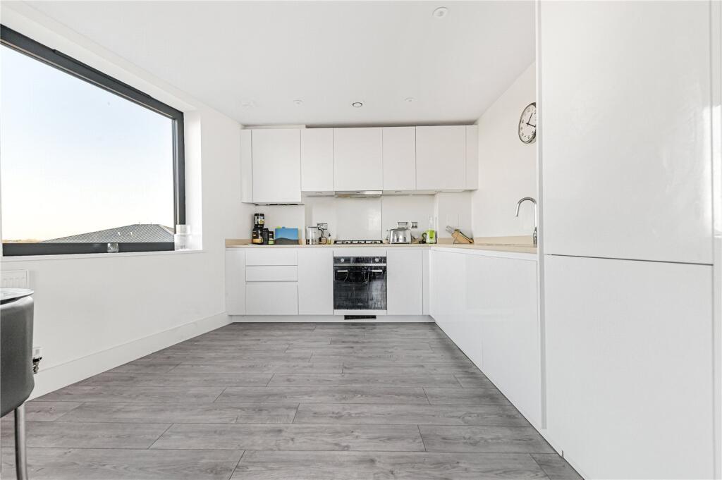 Additional property image - Homesdale Road, Bromley, BR2