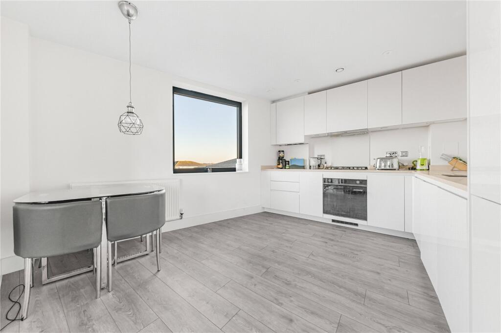 Additional property image - Homesdale Road, Bromley, BR2