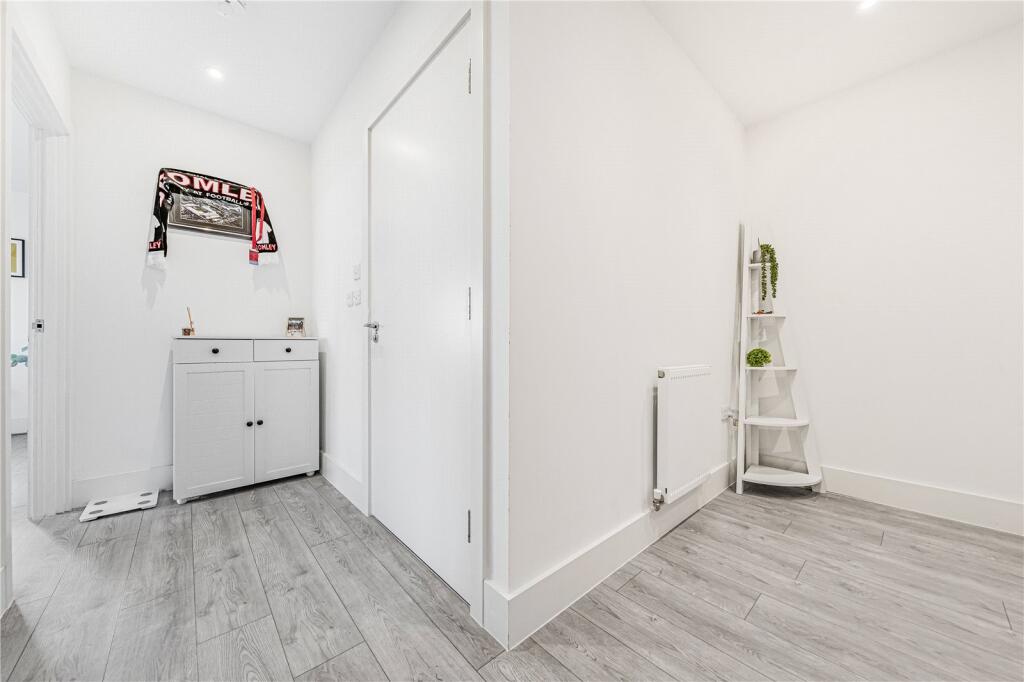 Additional property image - Homesdale Road, Bromley, BR2