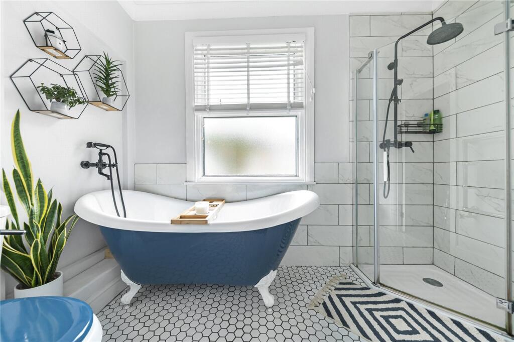 Additional property image - Howard Road, Bromley, BR1