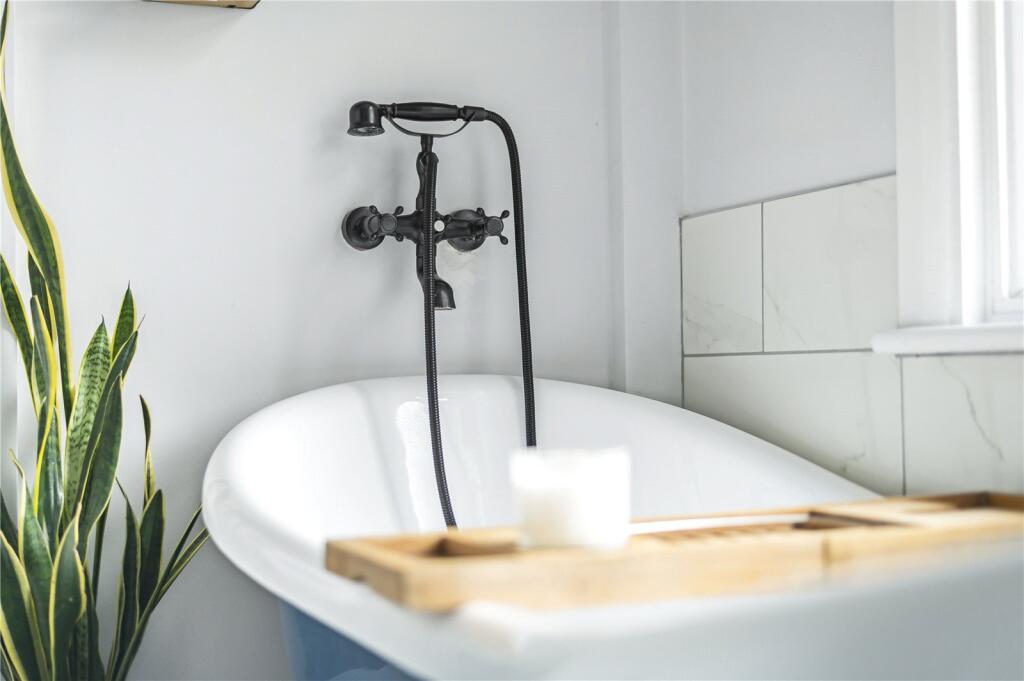 Additional property image - Howard Road, Bromley, BR1