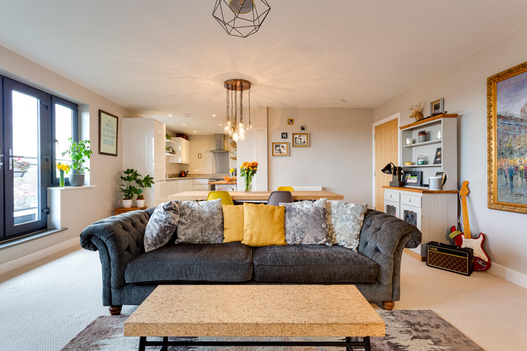 Main image of property: London Road, Mitcham, Surrey, CR4