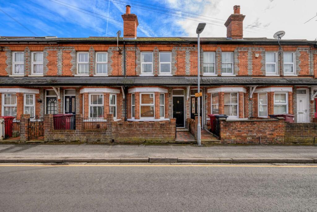 2 bedroom terraced house for sale in Westfield Road, Caversham, RG4