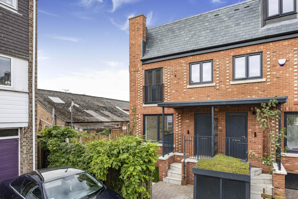Main image of property: Forge Close, Caversham