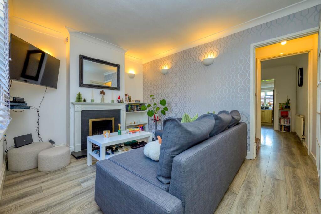 Main image of property: Gosbrook Road, Caversham