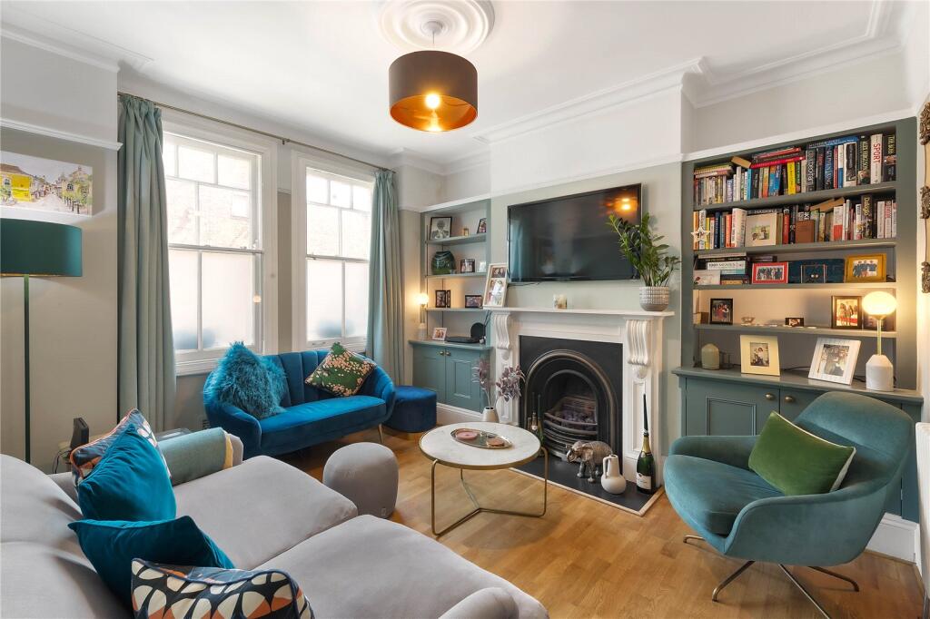 Main image of property: Silverthorne Road, SW8