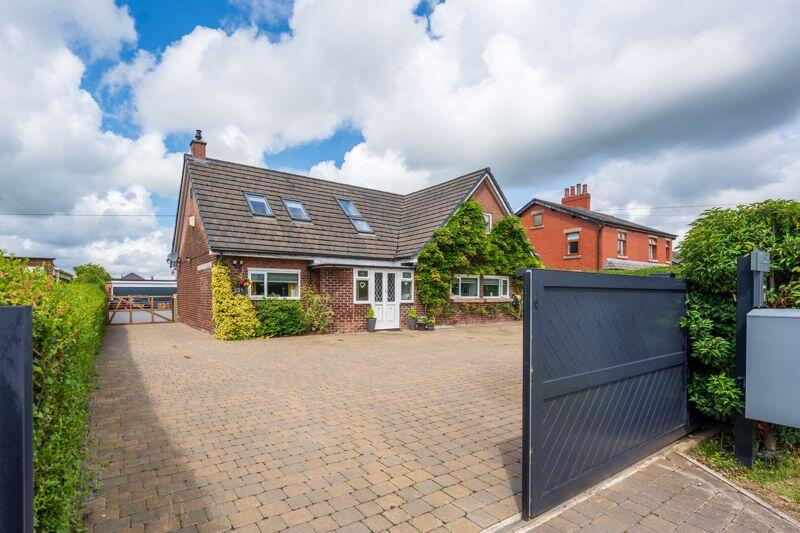 Main image of property: 534 Leyland Lane, Leyland PR25 1LA