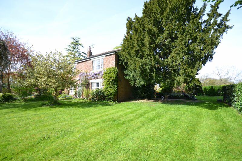 4 bedroom detached house for sale in Grape Lane, Croston, PR26 9HB, PR26