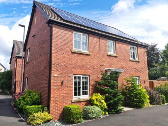 Main image of property: Waterside View Droylsden, M43 6EN