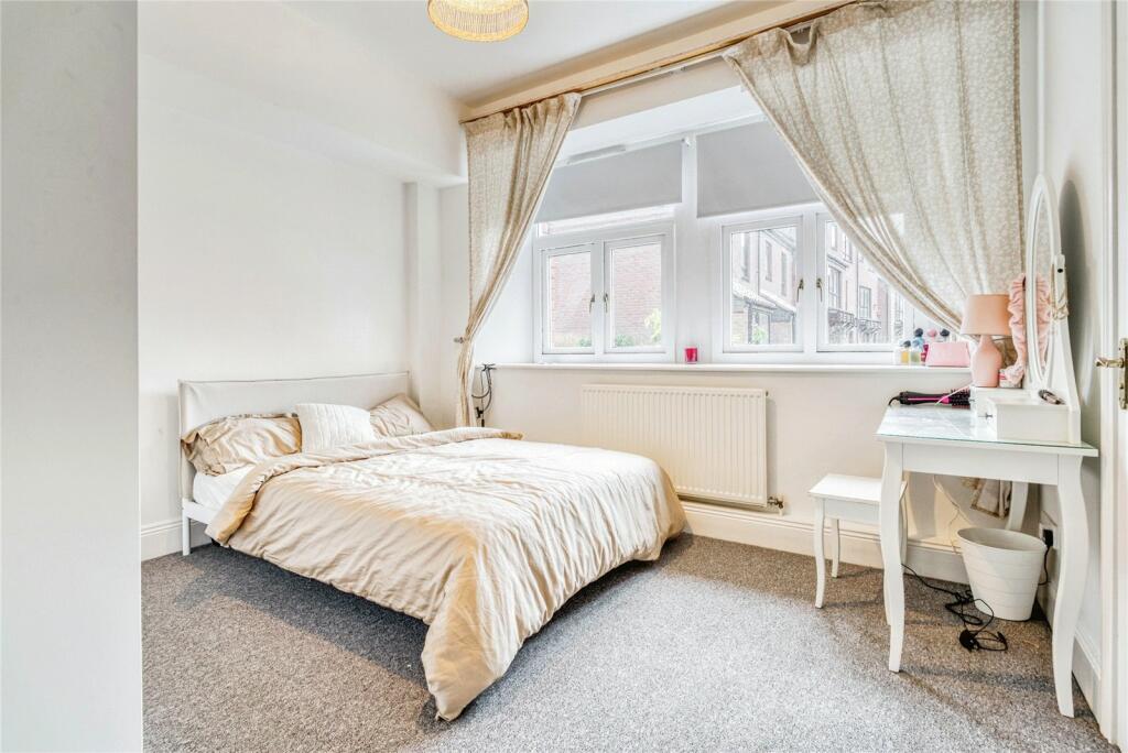 Additional property image - Pooles Wharf Court, Harbourside, BS8