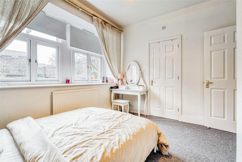 Additional property image - Pooles Wharf Court, Harbourside, BS8
