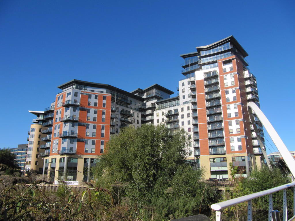 Main image of property: Whitehall Waterfront, Riverside Way, Leeds, West Yorkshire, LS1