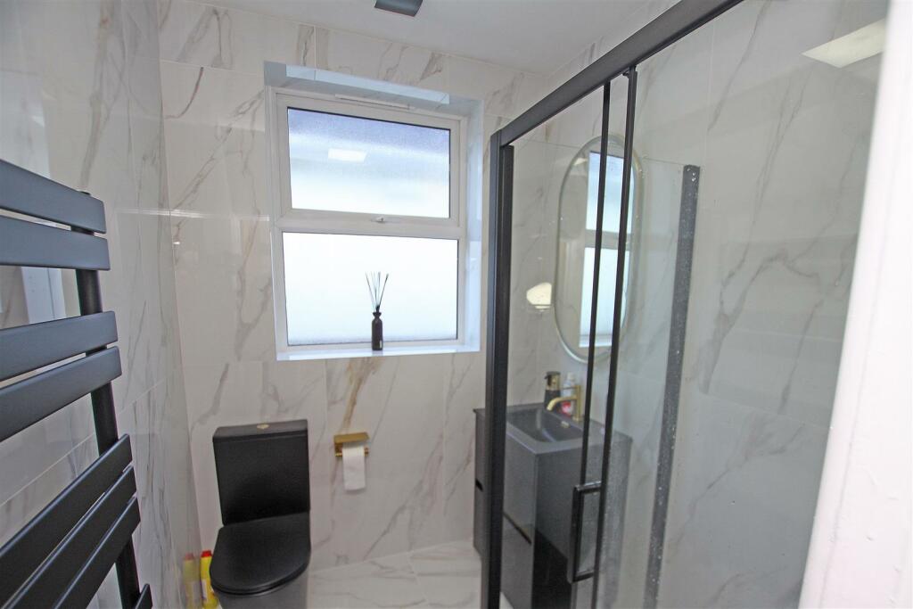 Additional property image - Pine Vale Crescent, Bournemouth