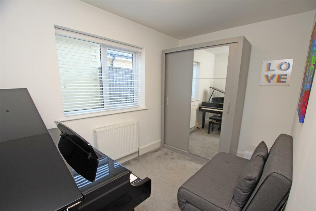 Additional property image - Pine Vale Crescent, Bournemouth