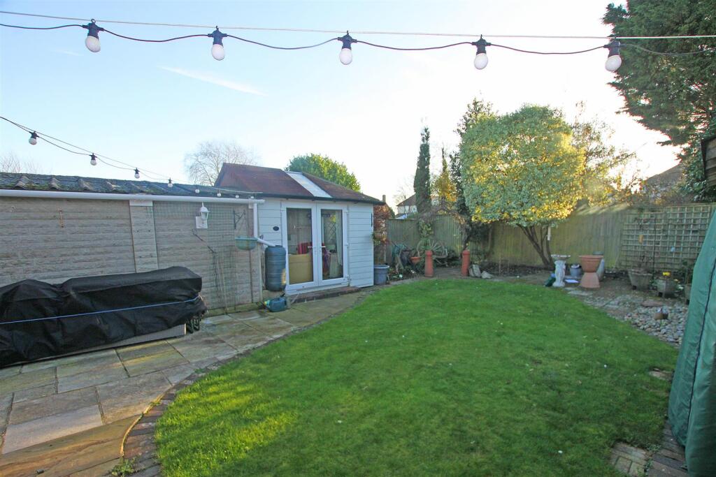 Additional property image - Cheddington Road, Bournemouth