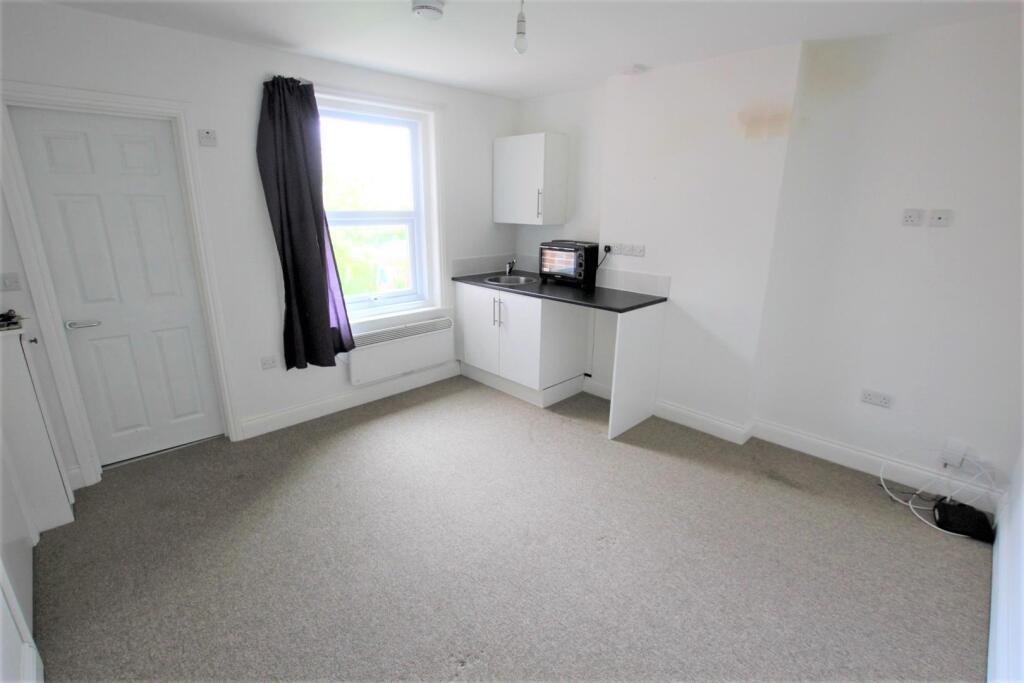 Additional property image - Elmes Road, Bournemouth