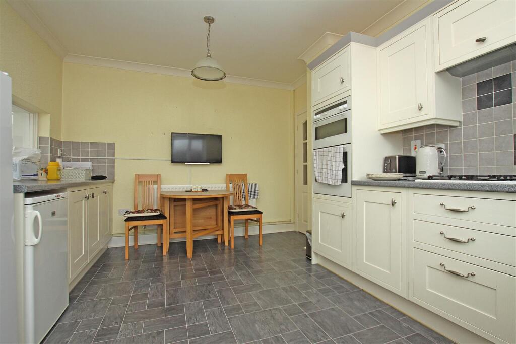 Additional property image - Braemar Avenue, Bournemouth