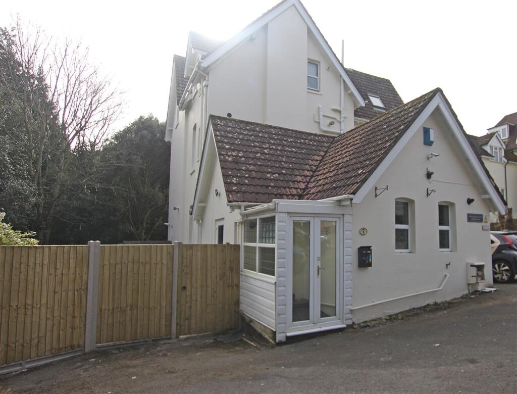 Main image of property: Bradburne Road, Bournemouth