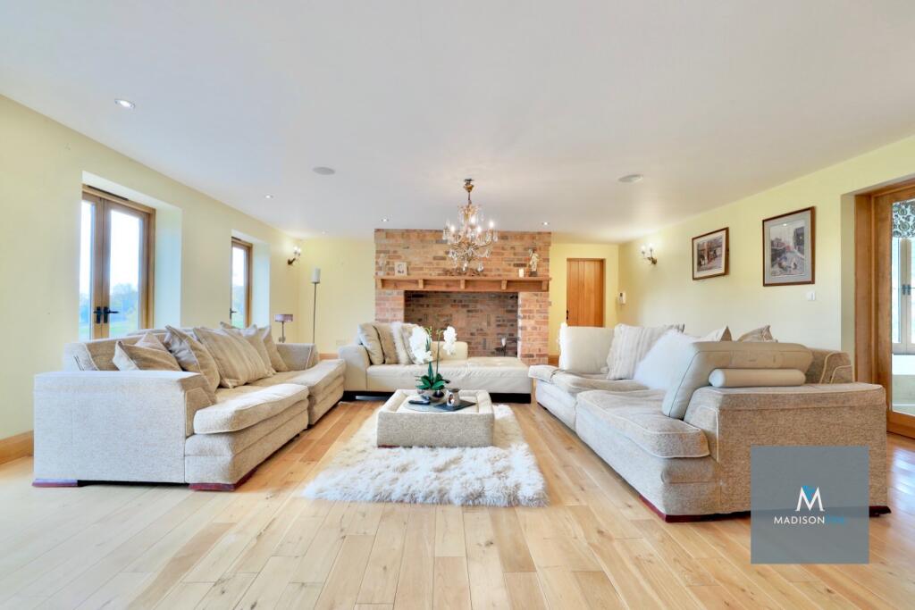 Additional property image - Harmer Green Lane, Welwyn, Hertfordshire, AL6