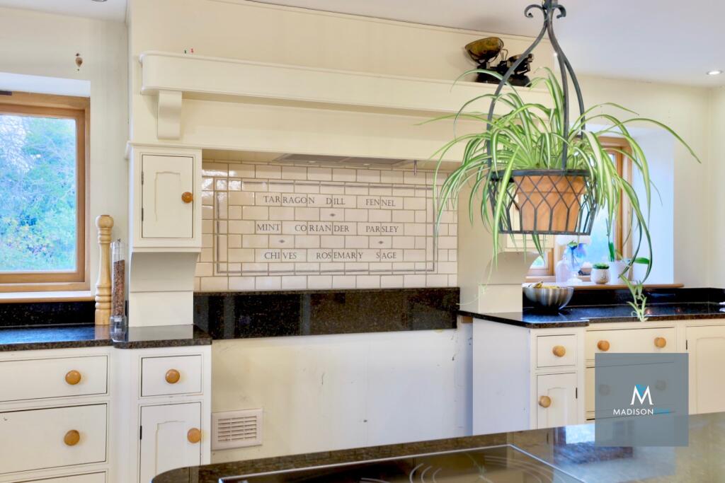 Additional property image - Harmer Green Lane, Welwyn, Hertfordshire, AL6