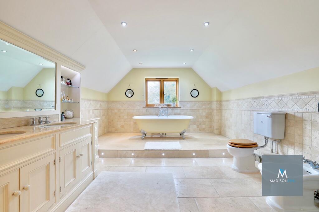 Additional property image - Harmer Green Lane, Welwyn, Hertfordshire, AL6