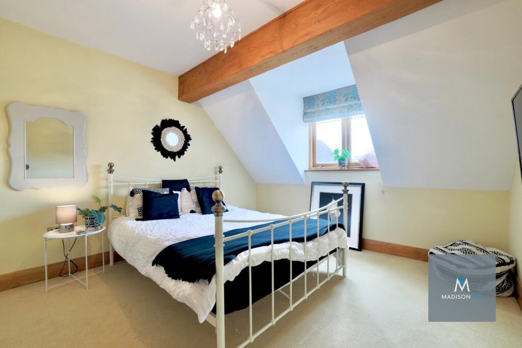 Additional property image - Harmer Green Lane, Welwyn, Hertfordshire, AL6