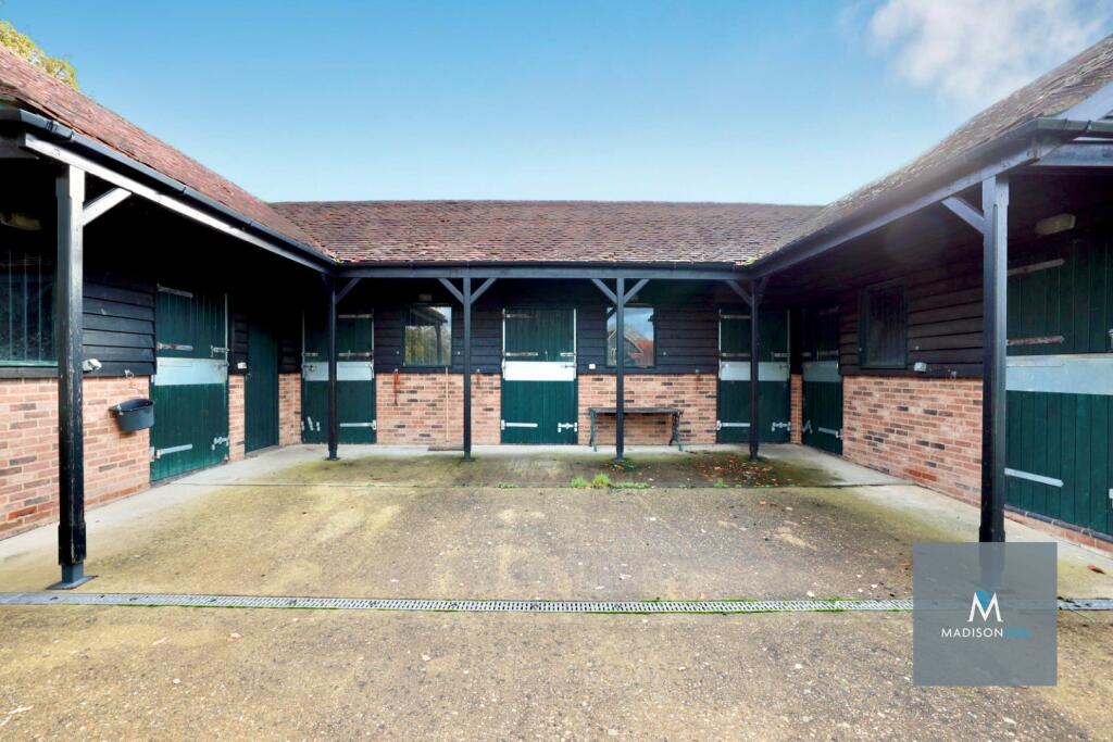 Additional property image - Harmer Green Lane, Welwyn, Hertfordshire, AL6